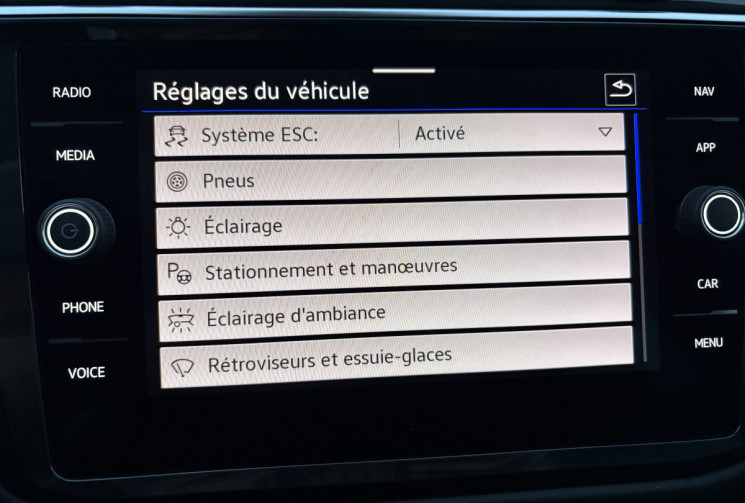 Volkswagen Tiguan ELEGANCE EXCLUSIVE 2.0 TDI 150ch DSG7 * FULL OPTIONS* ATTELAGE* CUIR *            