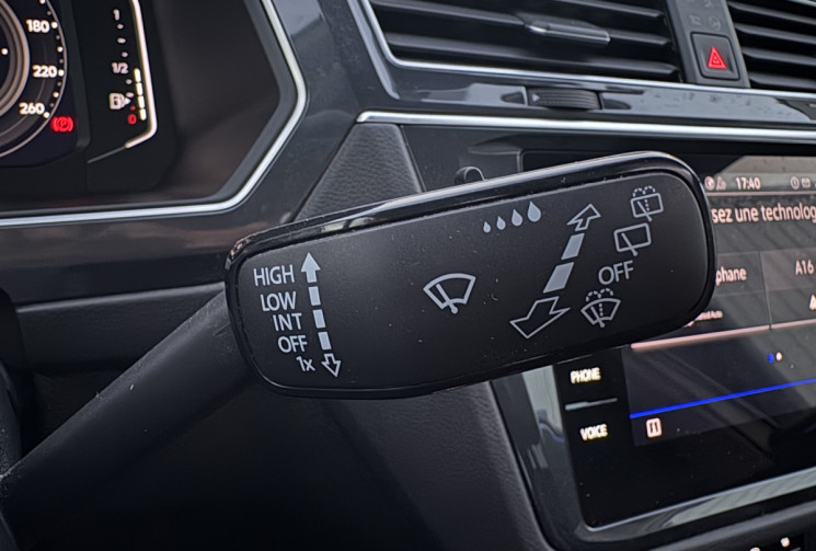 Volkswagen Tiguan 2.0 TDI 150ch ELEGANCE EXCLUSIVE DSG7 * FULL OPTIONS* ATTELAGE* CUIR *            