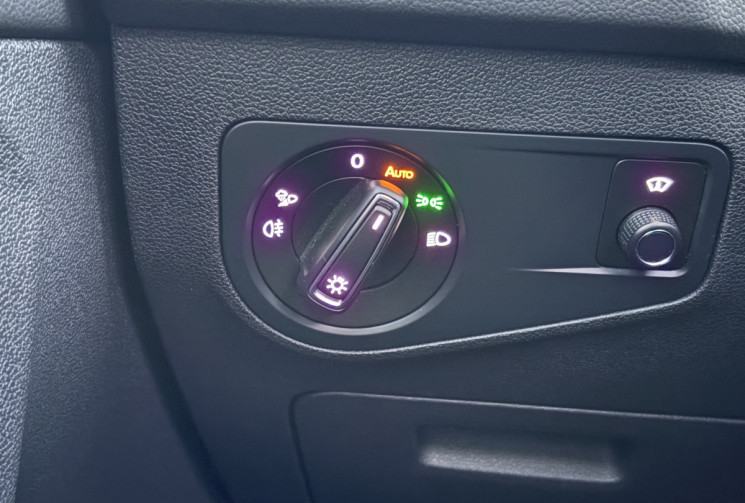 Volkswagen Tiguan ELEGANCE EXCLUSIVE 2.0 TDI 150ch DSG7 * FULL OPTIONS* ATTELAGE* CUIR *            