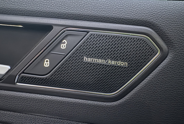 Volkswagen Tiguan 2.0 TDI 150ch ELEGANCE EXCLUSIVE DSG7 * FULL OPTIONS* ATTELAGE* CUIR *            