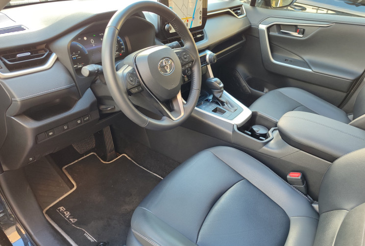 Toyota RAV4 2.5 Hybride FULL OPTION / SUIVI TOYOTA / 218ch / 2WD MY22
