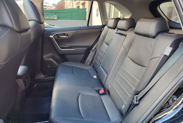 Toyota RAV4 2.5 Hybride FULL OPTION / SUIVI TOYOTA / 218ch / 2WD MY22