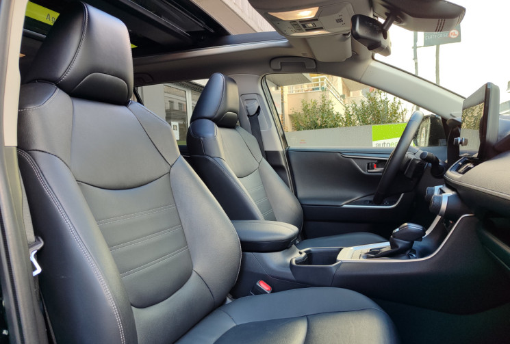 Toyota RAV4 2.5 Hybride FULL OPTION / SUIVI TOYOTA / 218ch / 2WD MY22