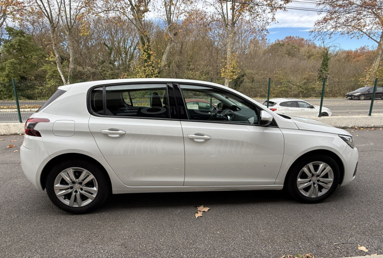 Peugeot 308 1.5 BlueHDI 130 Active Business EAT8 * 