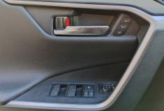 Toyota RAV4 2.5 Hybride FULL OPTIONS / SUIVI TOYOTA / 218ch / 2WD MY22