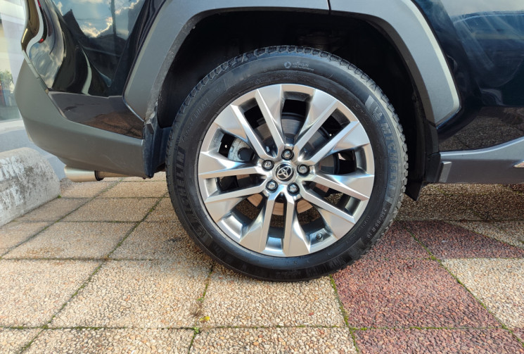 Toyota RAV4 2.5 Hybride FULL OPTION / SUIVI TOYOTA / 218ch / 2WD MY22