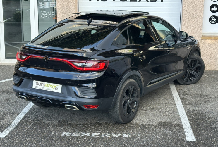 Renault Arkana 1.6 E-Tech hybride 145 ch Engineered / Suivi Renault / Toit ouvrant / Bose