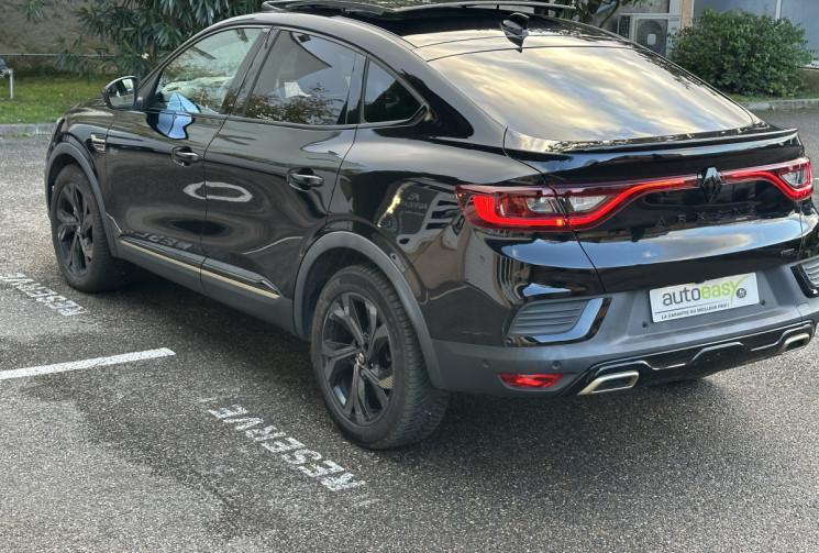 Renault Arkana 1.6 E-Tech hybride 145 ch Engineered / Suivi Renault / Toit ouvrant / Bose