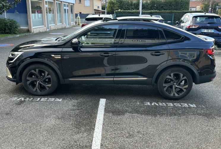 Renault Arkana 1.6 E-Tech hybride 145 ch Engineered / Suivi Renault / Toit ouvrant / Bose