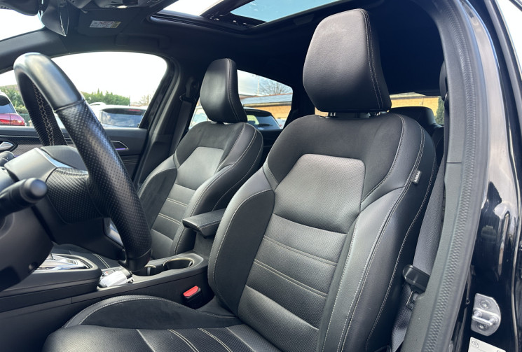 Renault Arkana 1.6 E-Tech hybride 145 ch Engineered / Suivi Renault / Toit ouvrant / Bose