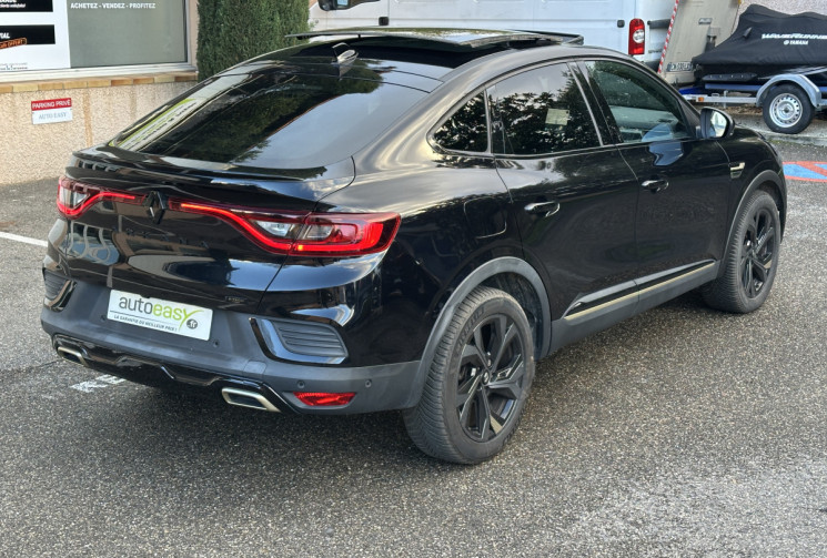 Renault Arkana 1.6 E-Tech hybride 145 ch Engineered / Suivi Renault / Toit ouvrant / Bose
