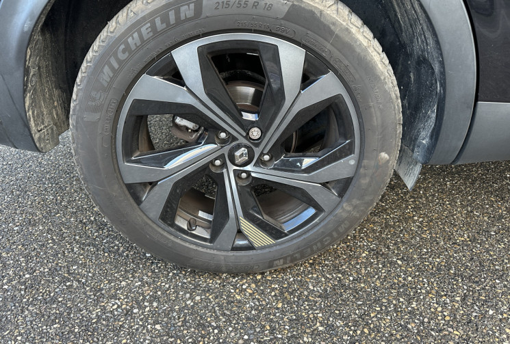 Renault Arkana 1.6 E-Tech hybride 145 ch Engineered / Suivi Renault / Toit ouvrant / Bose