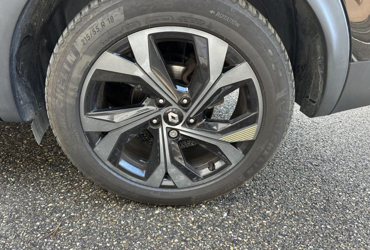 Renault Arkana 1.6 E-Tech hybride 145 ch Engineered / Suivi Renault / Toit ouvrant / Bose