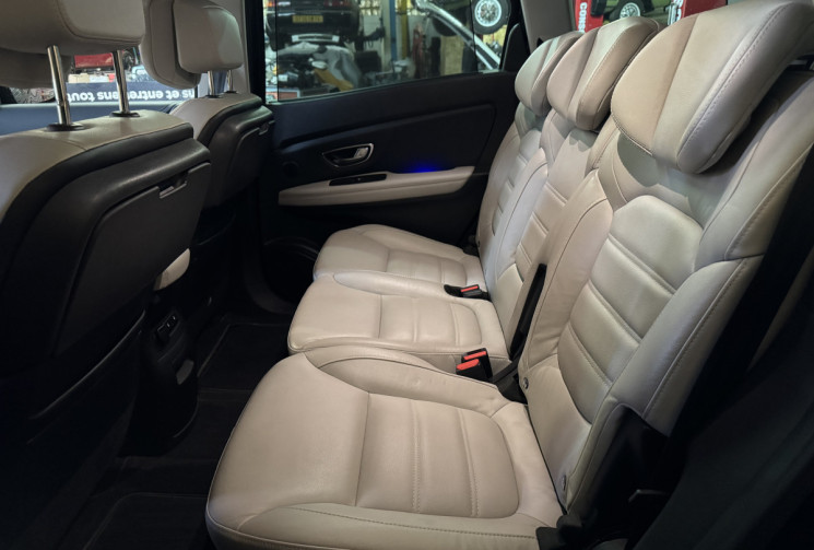 Renault GRAND SCENIC IV IDEM INITIAL PARIS 1.2 Tce 16V 131 cv  GARANTIE 1 AN