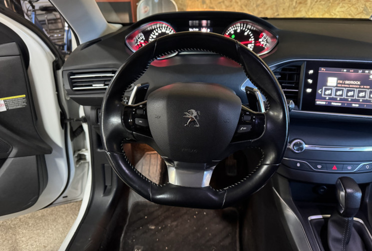 Peugeot 308 Phase II 1.5 BlueHDi EAT6 130 cv