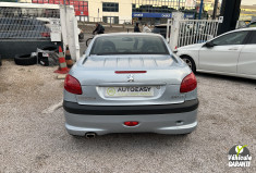 Peugeot 206 CC 2.0 136 Ch 16S * 1ER MAIN * FAIBLE KILOMETRAGE * CLIM AUTOMATIQUE