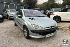 Peugeot 206 CC 2.0 136 Ch 16S * 1ER MAIN * FAIBLE KILOMETRAGE * CLIM AUTOMATIQUE