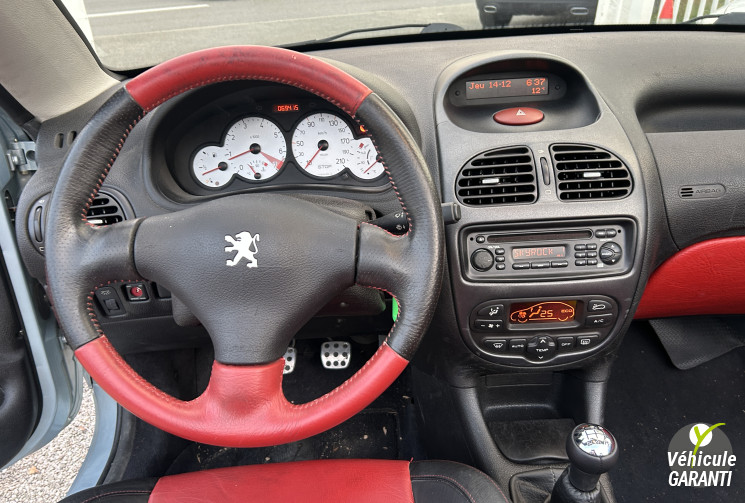 Peugeot 206 CC 2.0 136 Ch 16S * 1ER MAIN * FAIBLE KILOMETRAGE * CLIM AUTOMATIQUE
