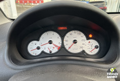Peugeot 206 CC 2.0 136 Ch 16S * 1ER MAIN * FAIBLE KILOMETRAGE * CLIM AUTOMATIQUE