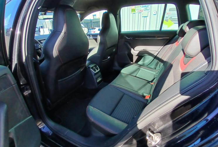 Skoda Octavia Combi Combi RS 2.0 TFSi 16V 220 cv