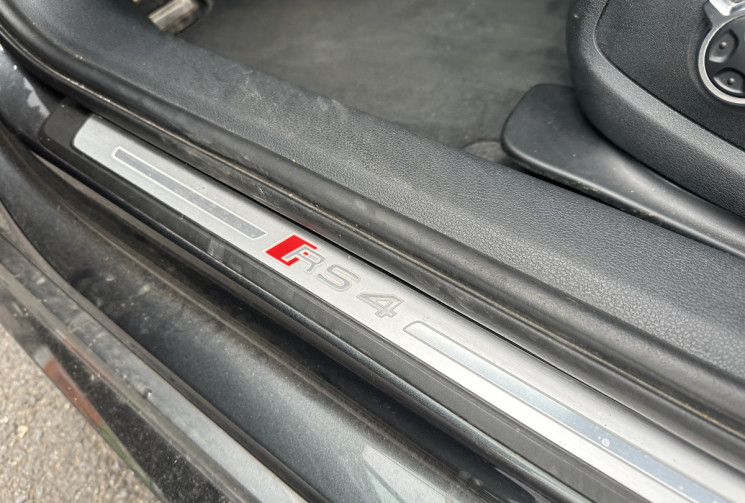 Audi RS4 AVANT QUATTRO V6 2.9 TFSI 450 TIPTRONIC 8 