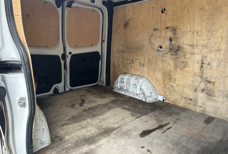 Renault Trafic Fg III (F82) L1H1 1000 1.6 dCi 120ch Confort Euro6 // PRIX TTC // PAS DE TVA