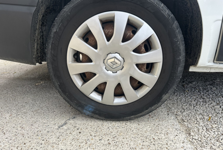 Renault Trafic Fg III (F82) L1H1 1000 1.6 dCi 120ch Confort Euro6 // PRIX TTC // PAS DE TVA