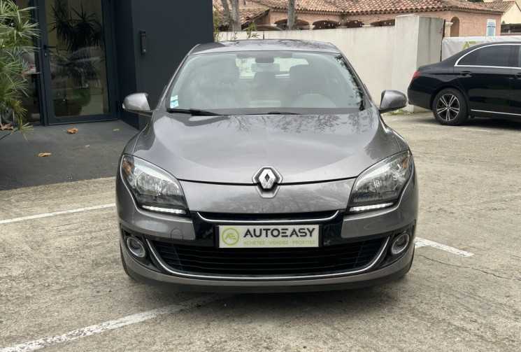Renault Megane III Phase 2 1.5 dCi FAP 110 Dynamique distribution changée/Bluetooth / Radar de recul