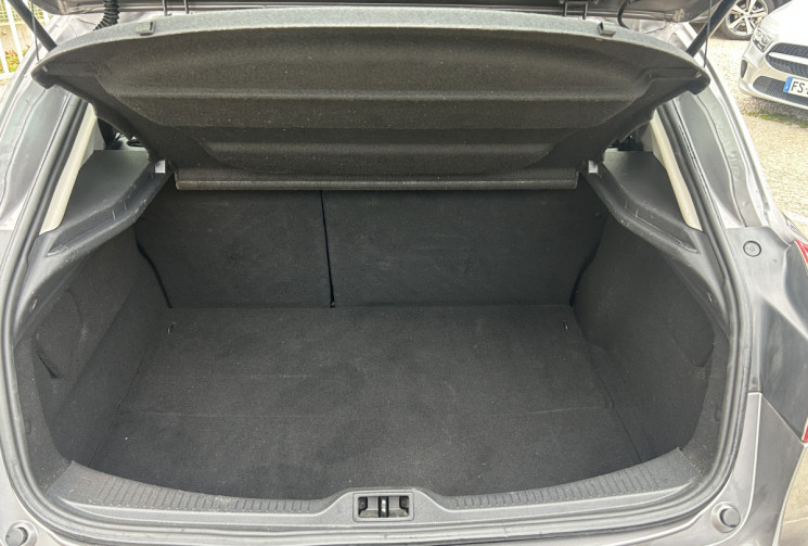 Renault Megane III Phase 2 1.5 dCi FAP 110 Dynamique distribution changée/Bluetooth / Radar de recul