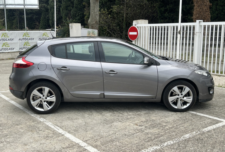 Renault Megane III Phase 2 1.5 dCi FAP 110 Dynamique distribution changée/Bluetooth / Radar de recul