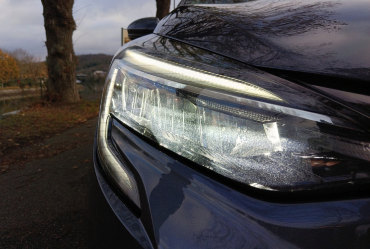 Renault Clio V 5 Portes 1.0 TCe 12V X Tronic S&S 90 cv Boîte auto