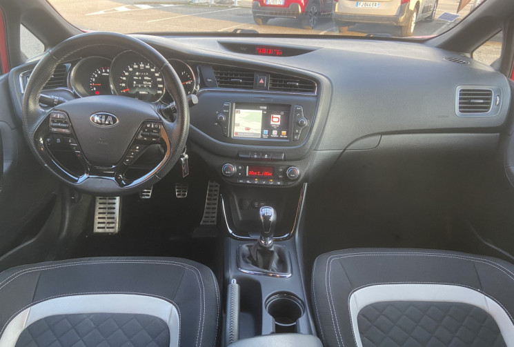 Kia Ceed  1.6 CRDi 136ch ISG GT Line