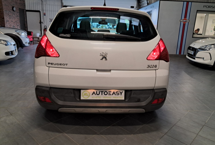 Peugeot 3008 2.0 HDi163 FAP Féline BA6 -  / TBE / SUIVI  ENTRETIEN - DISTRI OK   /  GARANTIE 