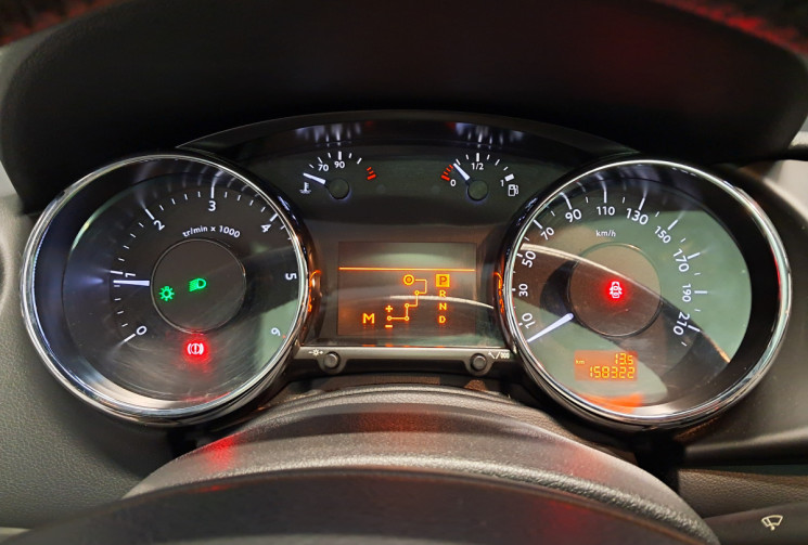 Peugeot 3008 2.0 HDi163 FAP Féline BA6 -  / TBE / SUIVI  ENTRETIEN - DISTRI OK   /  GARANTIE 