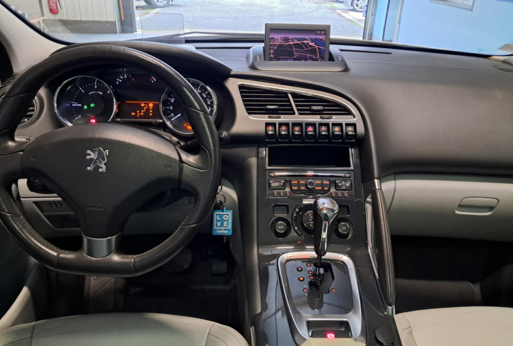 Peugeot 3008 2.0 HDi163 FAP Féline BA6 -  / TBE / SUIVI  ENTRETIEN - DISTRI OK   /  GARANTIE 