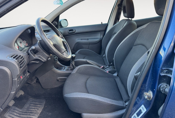 Peugeot 206 1.4 16V EXECUTIVE