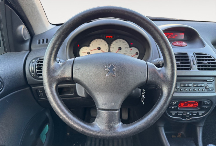 Peugeot 206 1.4 16V EXECUTIVE