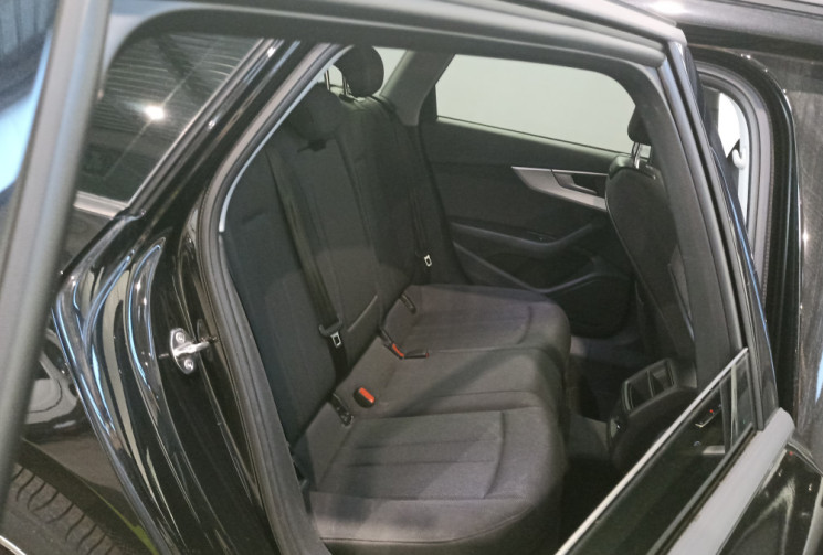 Audi A4 Avant 1.4 TFSI 150ch Business line S tronic 7