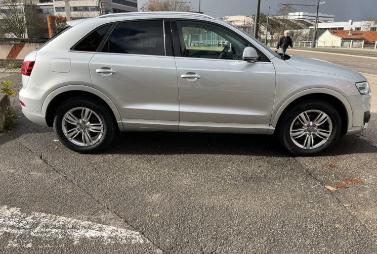 Audi Q3 Série 1 Quattro 2.0 TDI 16V DPF S Tronic7 177 cv Boîte auto