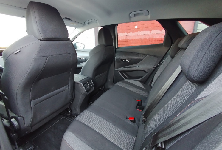 Peugeot 3008 1.5 BlueHDi 130 S&S Active Pack BVM6