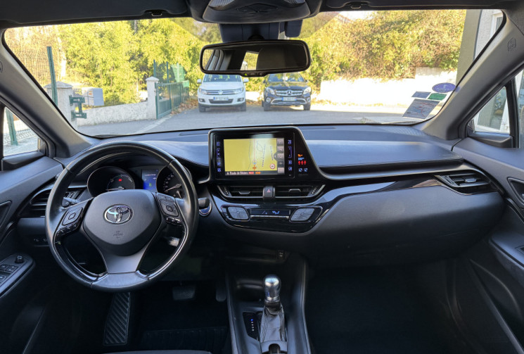 Toyota C-HR Dynamic 1.8 VVT-i 122 HSD Hybrid 2WD CVT / Attelage / Garantie Toyota Relax