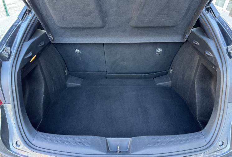 Toyota C-HR Dynamic 1.8 VVT-i 122 HSD Hybrid 2WD CVT / Attelage / Garantie Toyota Relax