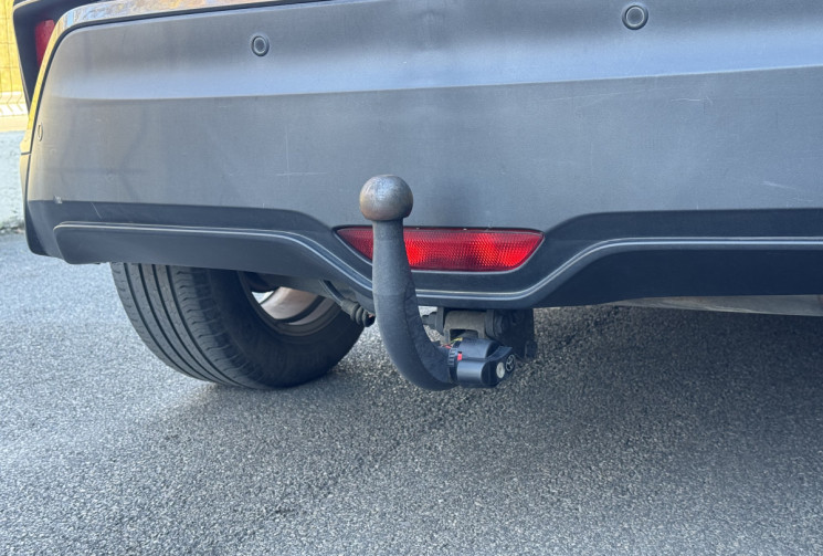 Toyota C-HR Dynamic 1.8 VVT-i 122 HSD Hybrid 2WD CVT / Attelage / Garantie Toyota Relax