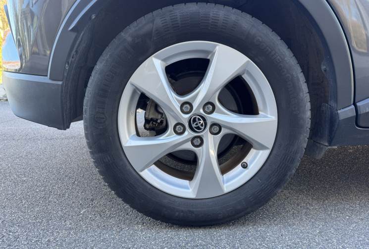 Toyota C-HR Dynamic 1.8 VVT-i 122 HSD Hybrid 2WD CVT / Attelage / Garantie Toyota Relax