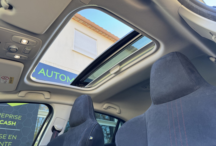 Renault Megane RS Line 1.3 TCe 160 EDC7 / Toit ouvrant / Cockpit / Carplay / Attelage / Entretien OK