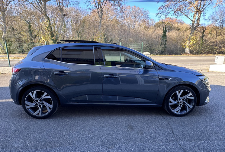 Renault Megane RS Line 1.3 TCe 160 EDC7 / Toit ouvrant / Cockpit / Carplay / Attelage / Entretien OK
