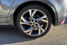 Renault Megane RS Line 1.3 TCe 160 EDC7 / Toit ouvrant / Cockpit / Carplay / Attelage / Entretien OK