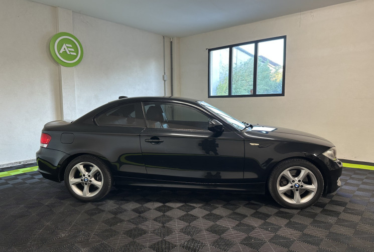 BMW Série 1 Coupé I (E82) 123d Confort