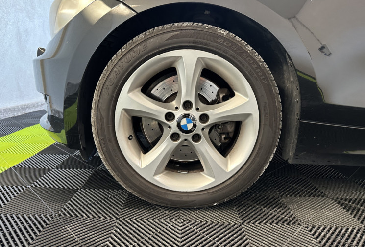 BMW Série 1 Coupé I (E82) 123d Confort