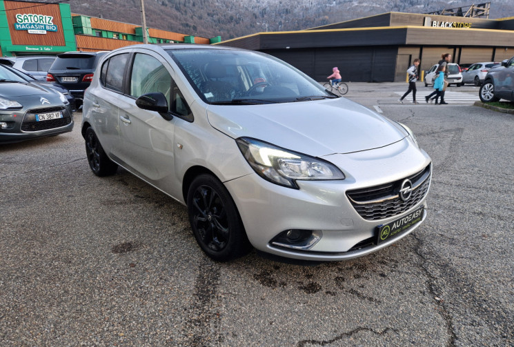 Opel Corsa 1.4 90 Black Edition